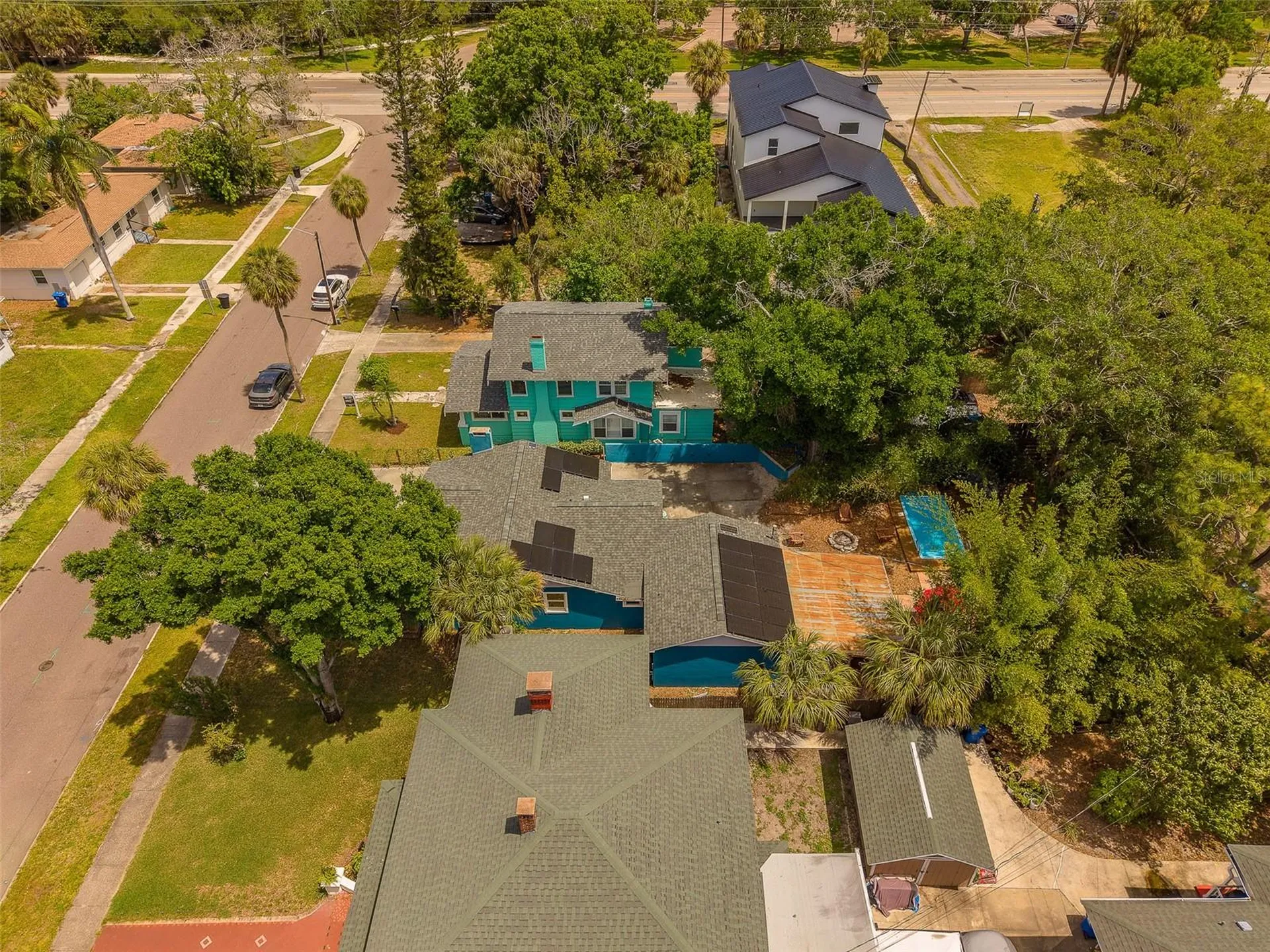 636 37th Avenue S St Petersburg FL 33705