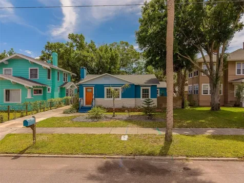 636 37th Avenue S St Petersburg FL 33705