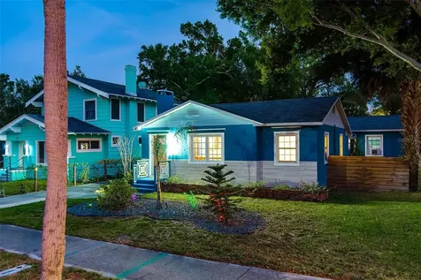 636 37th Avenue S St Petersburg FL 33705