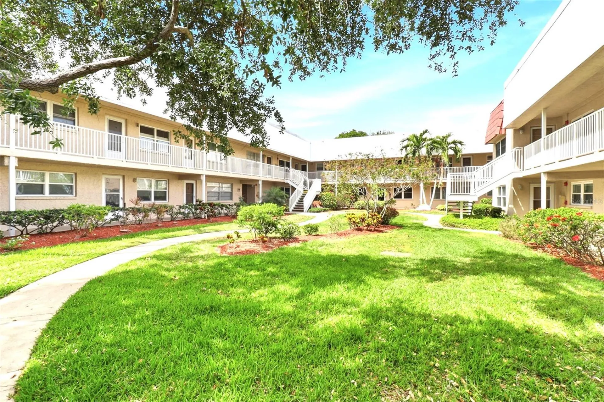 10034 64th Avenue N St Petersburg FL 33708