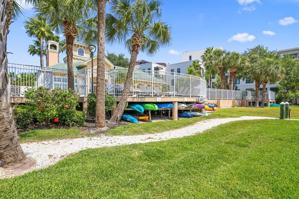 5302 Bay Club Circle Tampa FL 33607