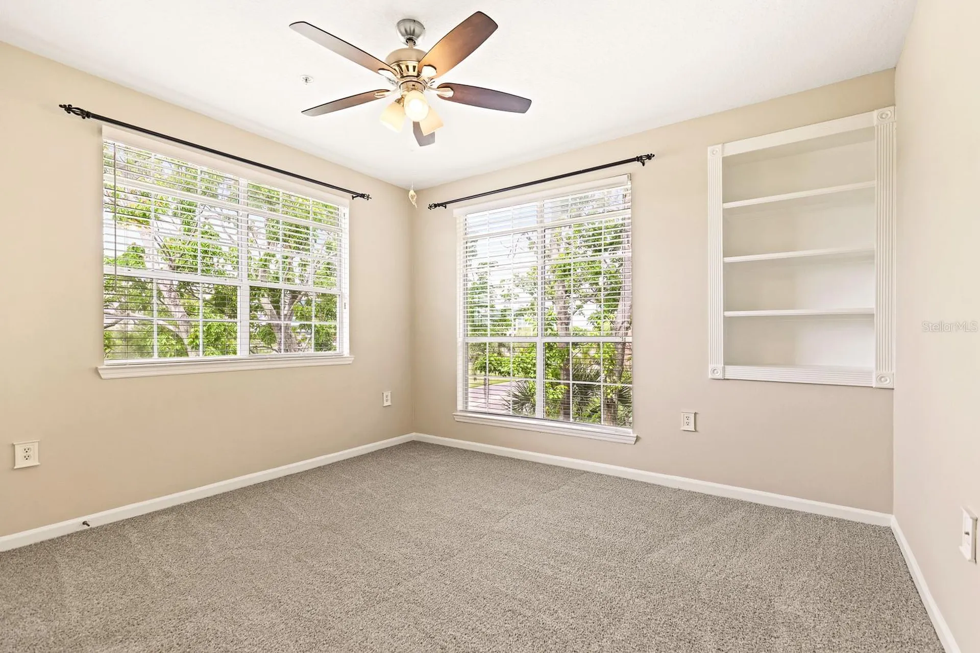 5302 Bay Club Circle Tampa FL 33607
