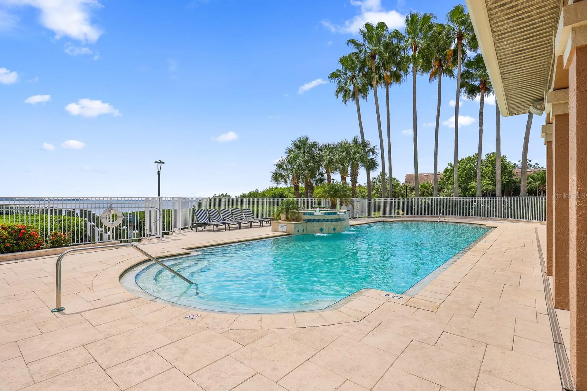 5302 Bay Club Circle Tampa FL 33607