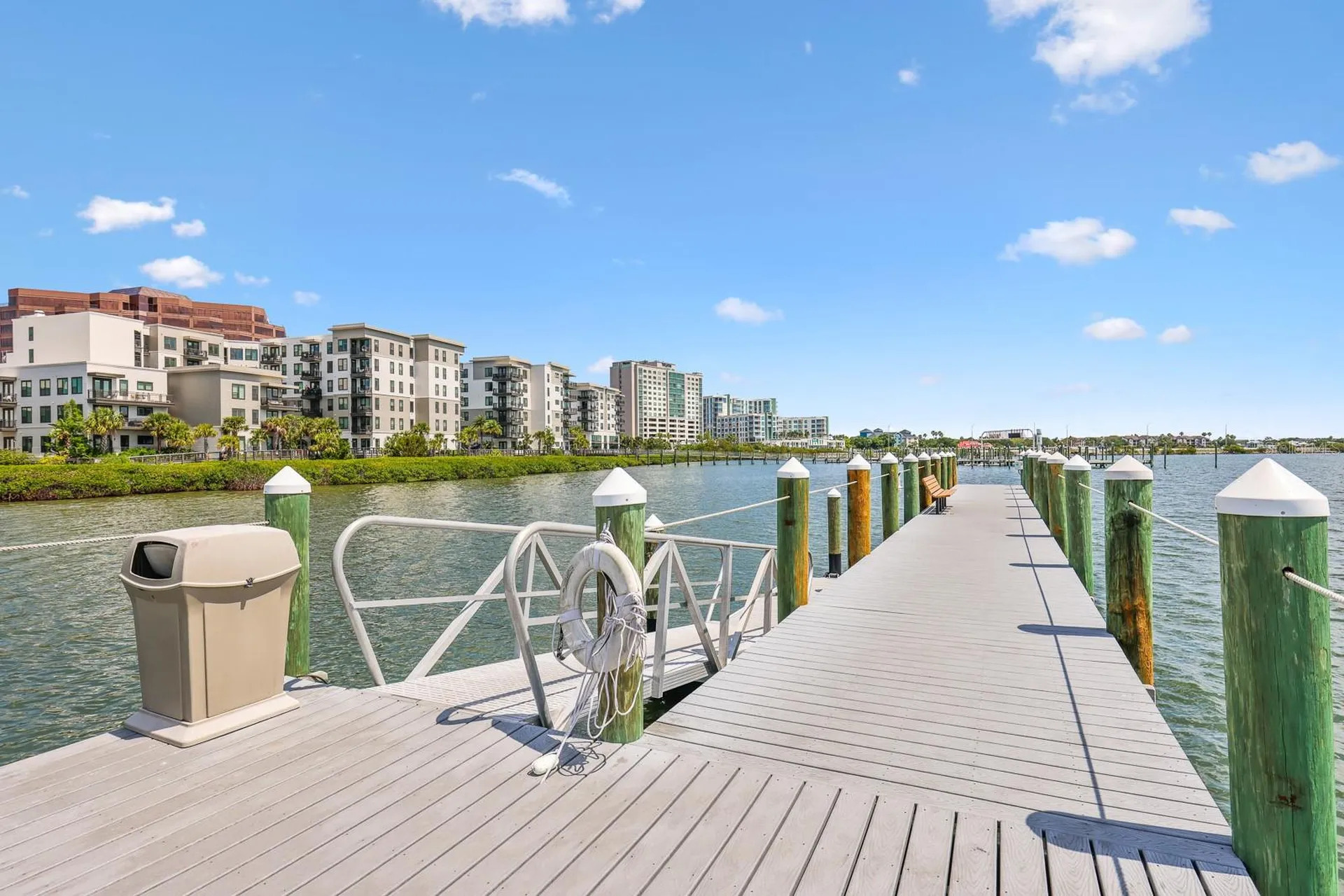 5302 Bay Club Circle Tampa FL 33607