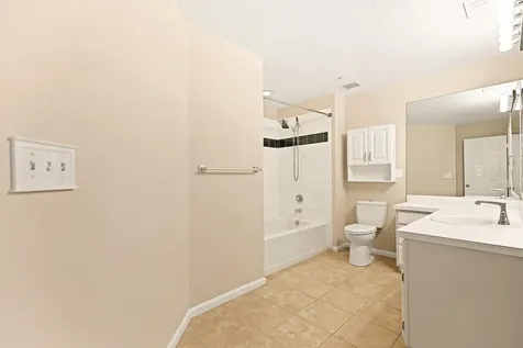 5302 Bay Club Circle Tampa FL 33607
