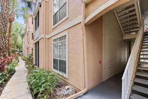 5302 Bay Club Circle Tampa FL 33607