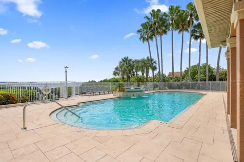5302 Bay Club Circle Tampa FL 33607