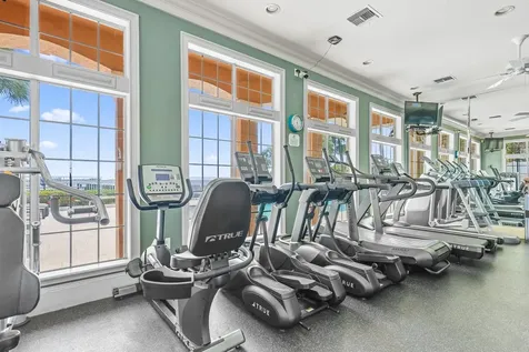 5302 Bay Club Circle Tampa FL 33607