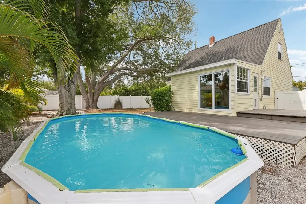 2222 51st Street S Gulfport FL 33707