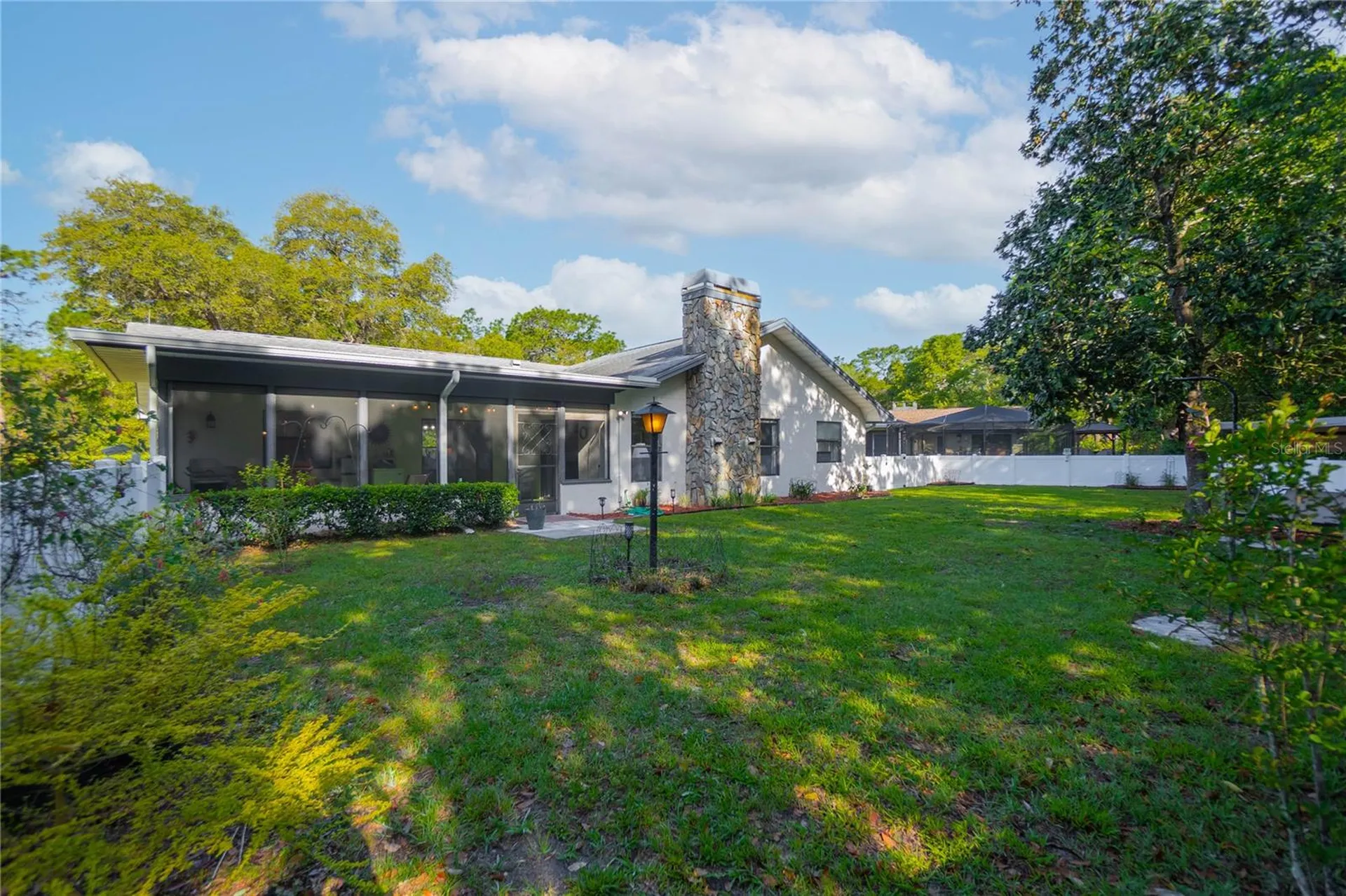 20 Sycamore Court E Homosassa FL 34446