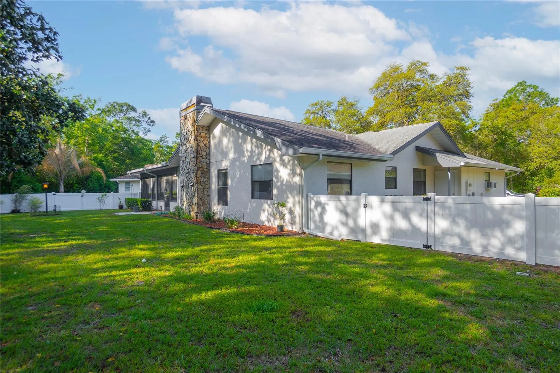 20 Sycamore Court E Homosassa FL 34446
