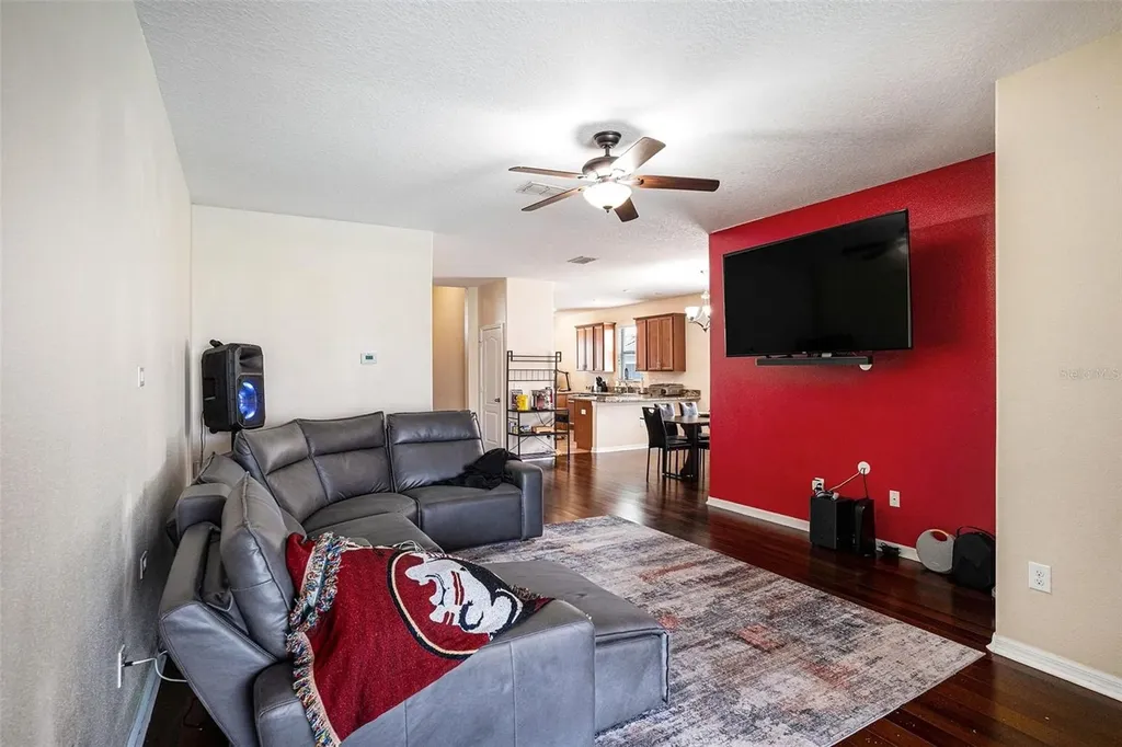 914 Peregrine Hill Place Ruskin FL 33570