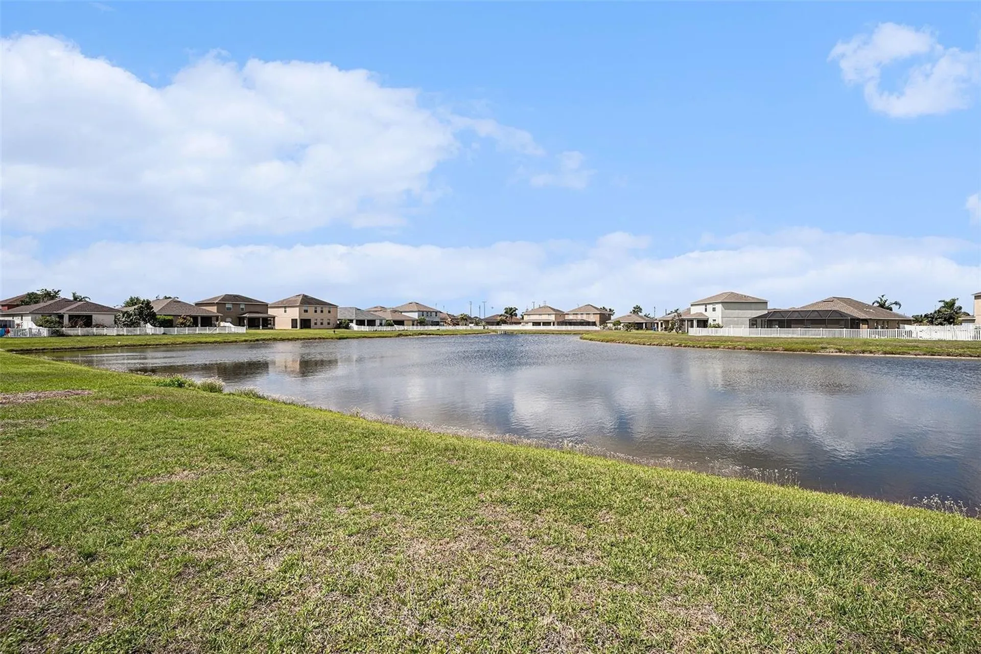 914 Peregrine Hill Place Ruskin FL 33570