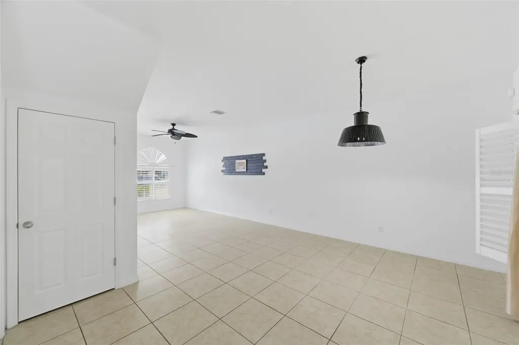 4118 Woodacre Lane Tampa FL 33624