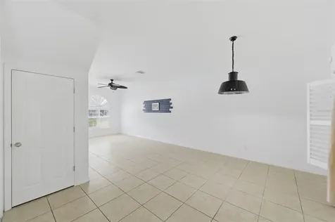 4118 Woodacre Lane Tampa FL 33624