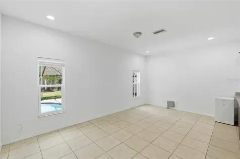4118 Woodacre Lane Tampa FL 33624