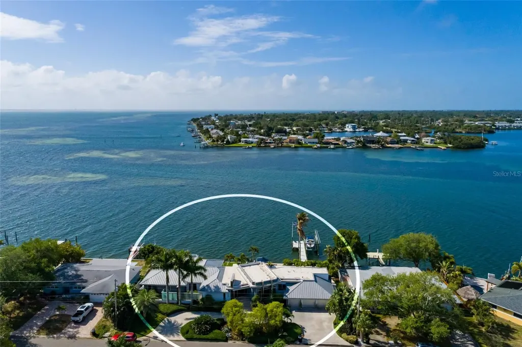 360 26th Avenue SE St Petersburg FL 33705