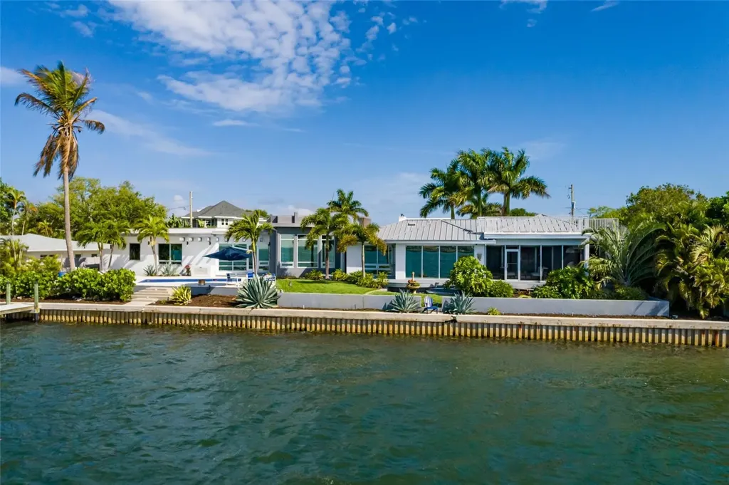 360 26th Avenue SE St Petersburg FL 33705