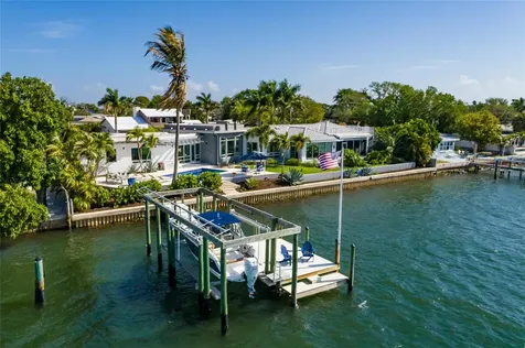 360 26th Avenue SE St Petersburg FL 33705