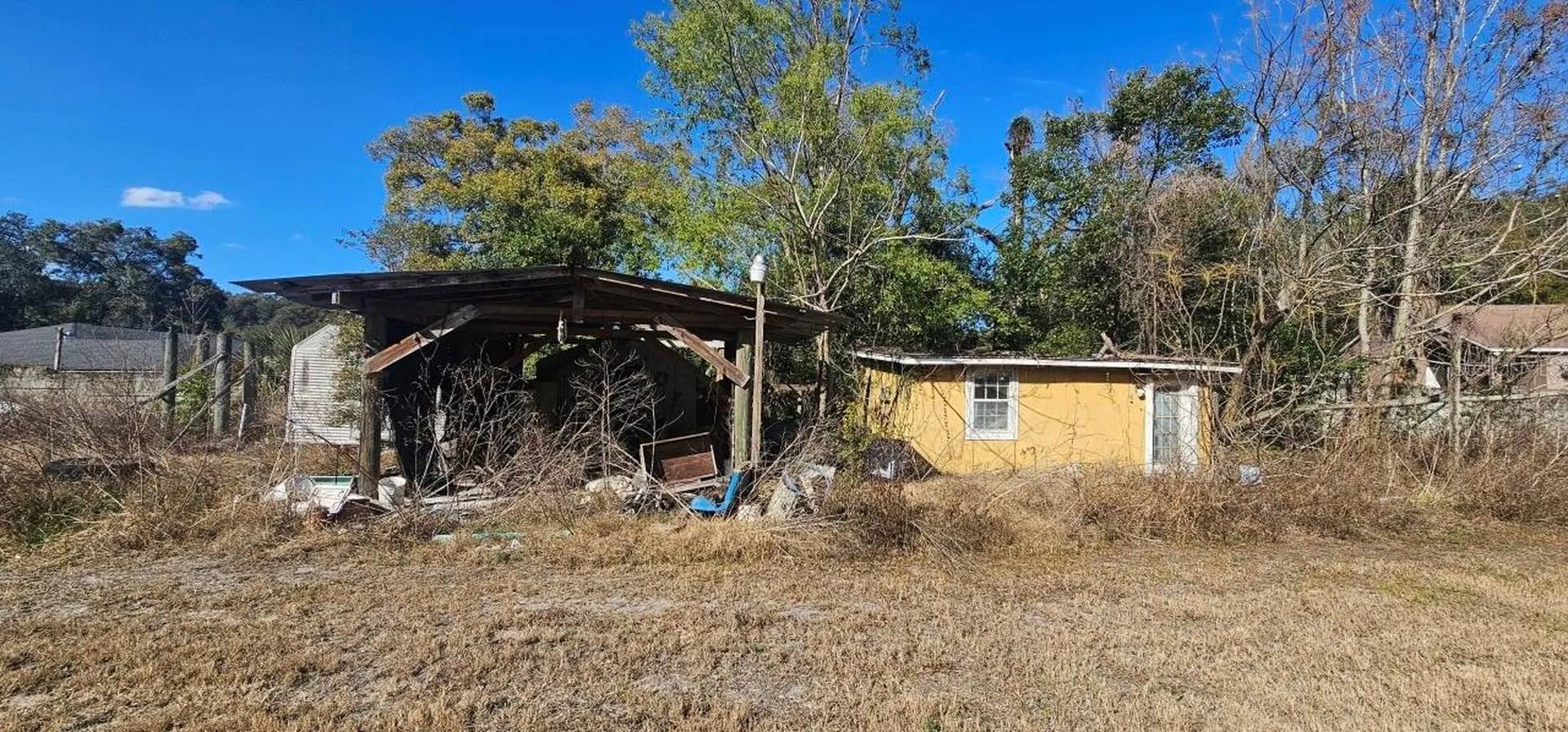 E Cleveland Street Apopka FL 32703
