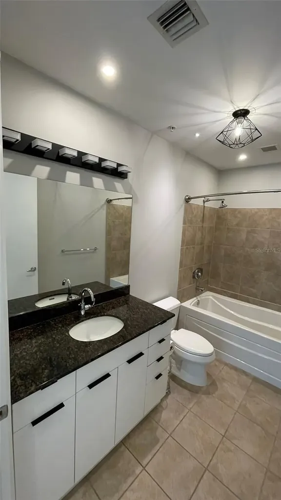 150 E Robinson Street Orlando FL 32801
