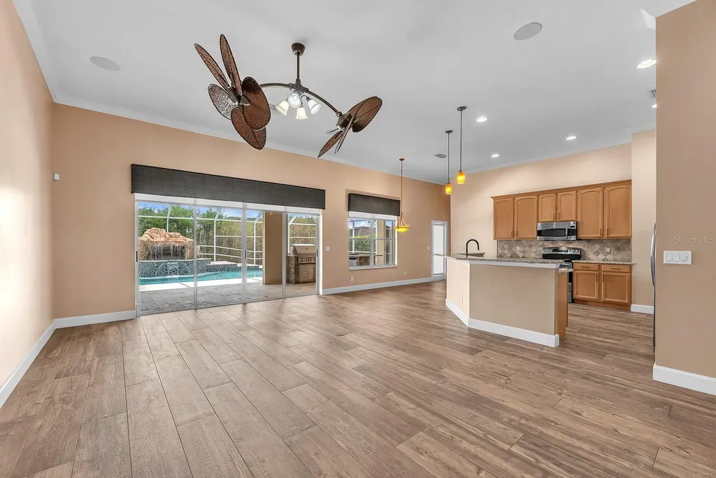 2809 Durant Trails Boulevard Dover FL 33527