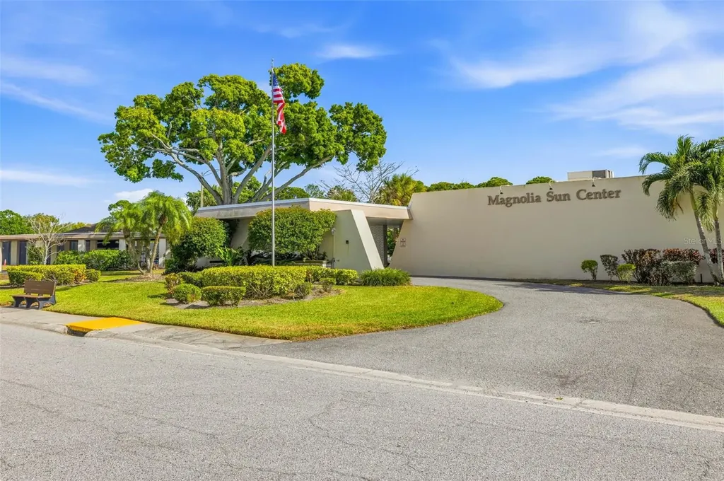 5521 80th Street N St Petersburg FL 33709