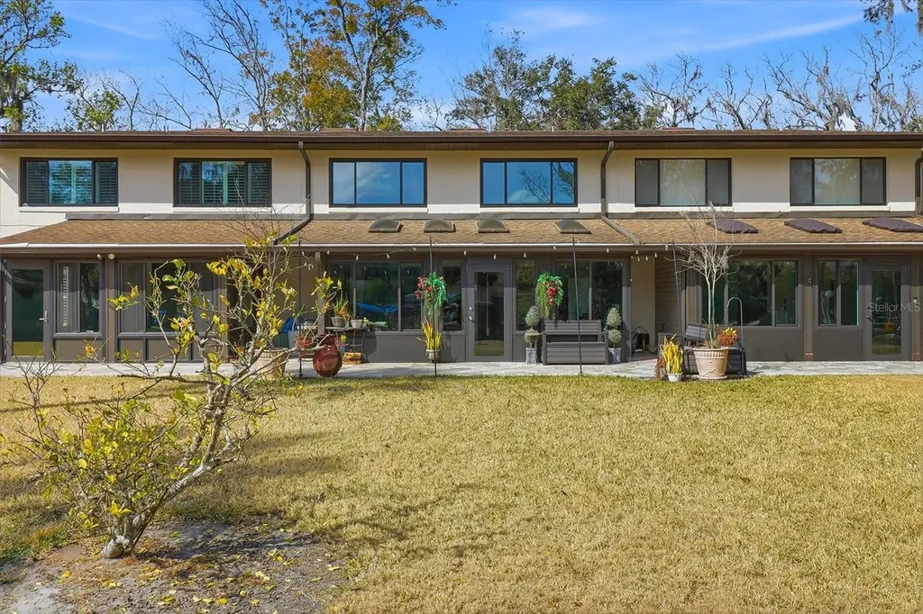 1637 SE Paradise Circle Crystal River FL 34429