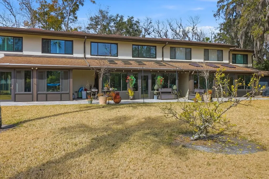 1637 SE Paradise Circle Crystal River FL 34429