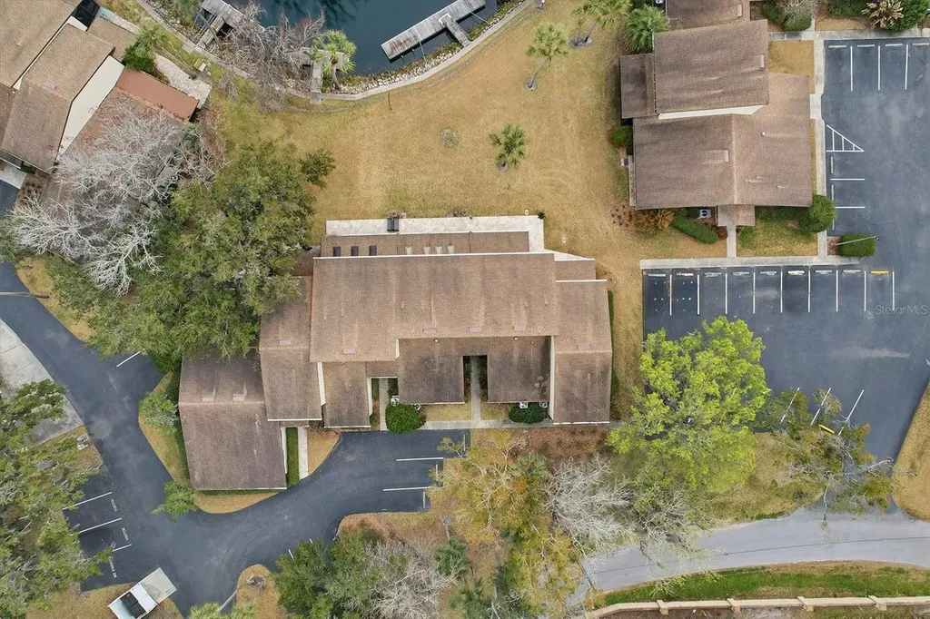 1637 SE Paradise Circle Crystal River FL 34429