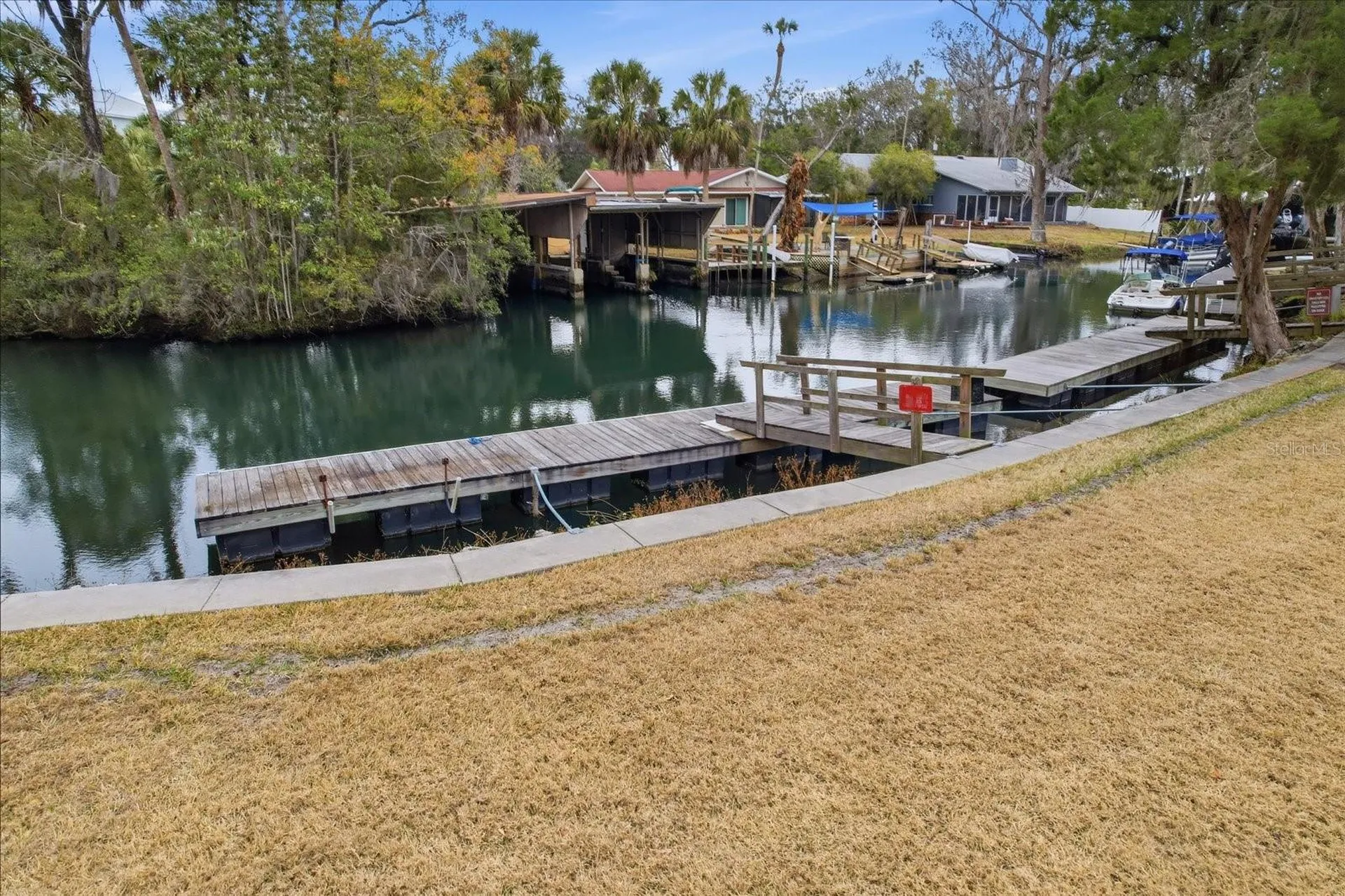 1637 SE Paradise Circle Crystal River FL 34429