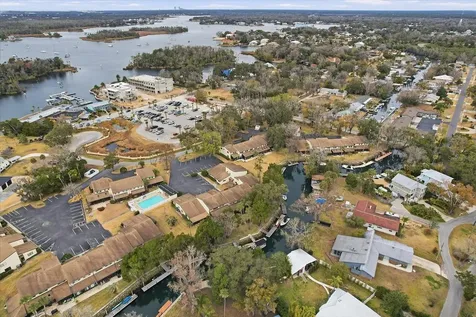 1637 SE Paradise Circle Crystal River FL 34429