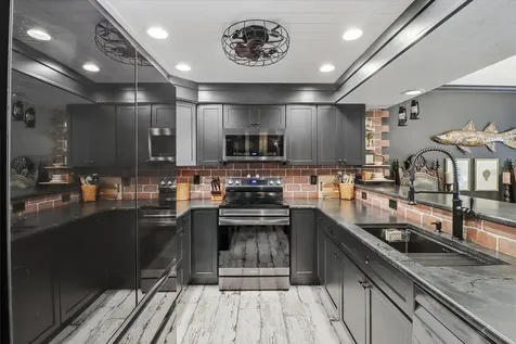 1637 SE Paradise Circle Crystal River FL 34429