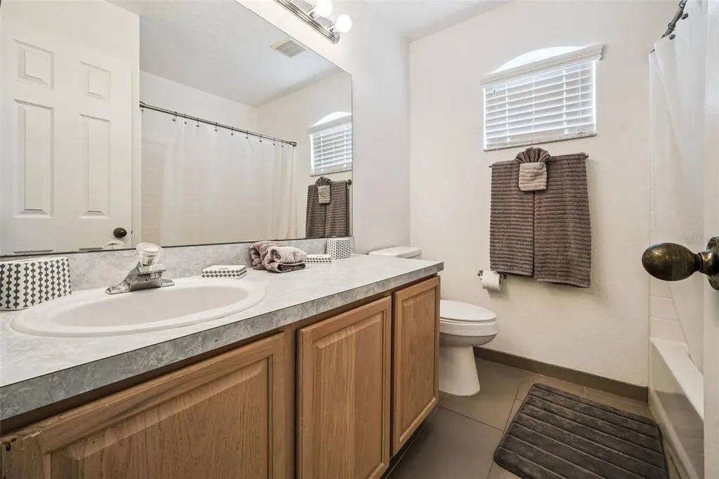 563 Bailey Circle Davenport FL 33897
