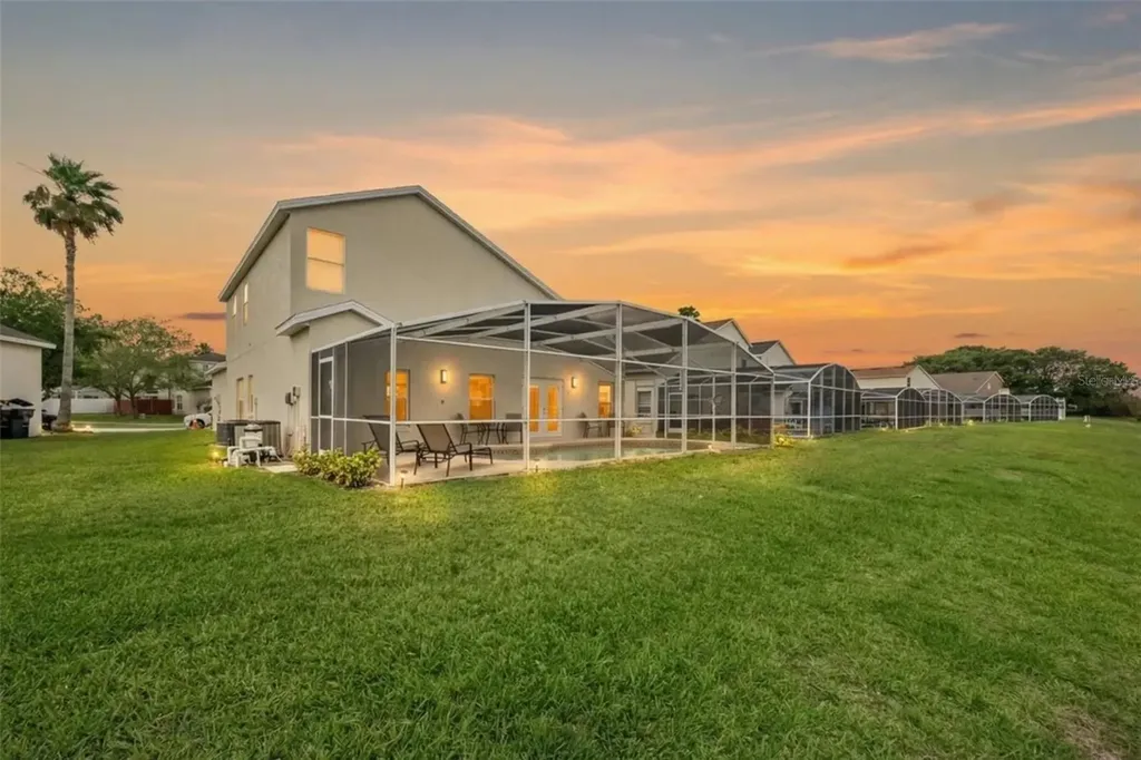 563 Bailey Circle Davenport FL 33897