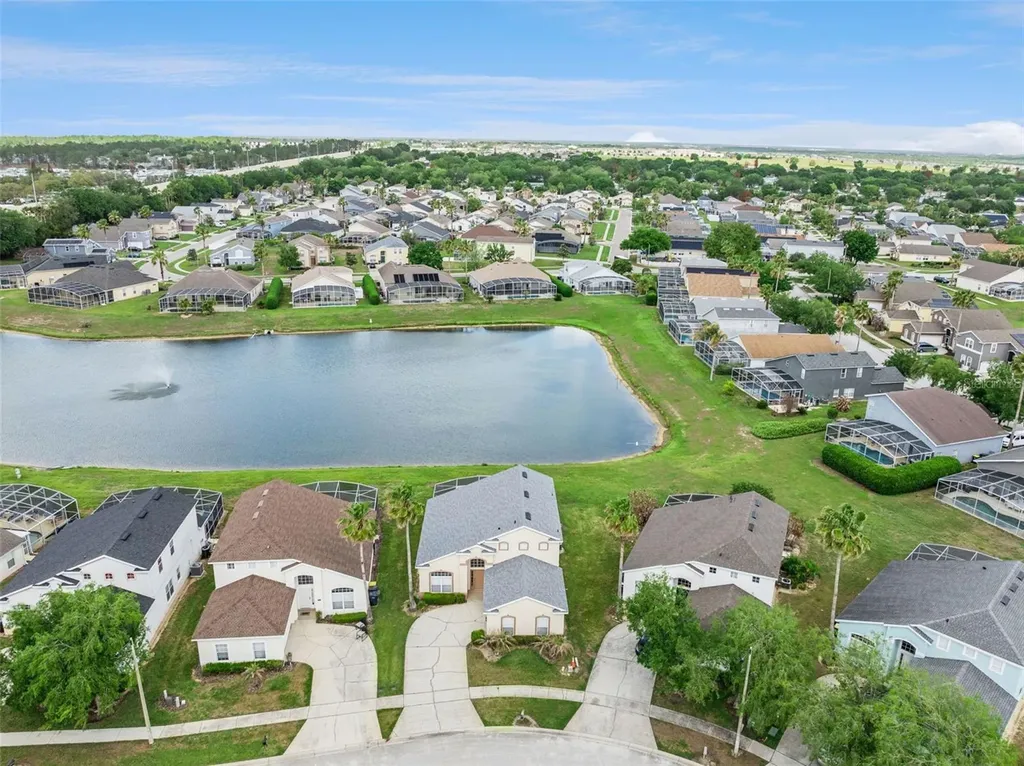 563 Bailey Circle Davenport FL 33897