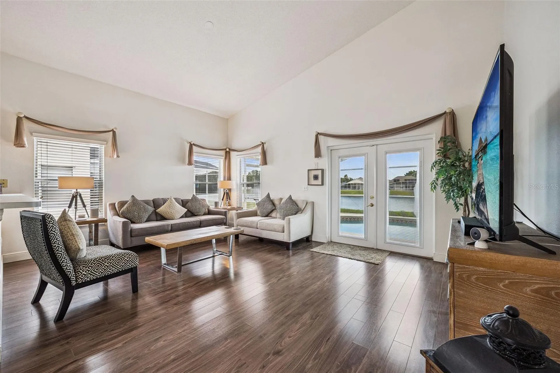 563 Bailey Circle Davenport FL 33897