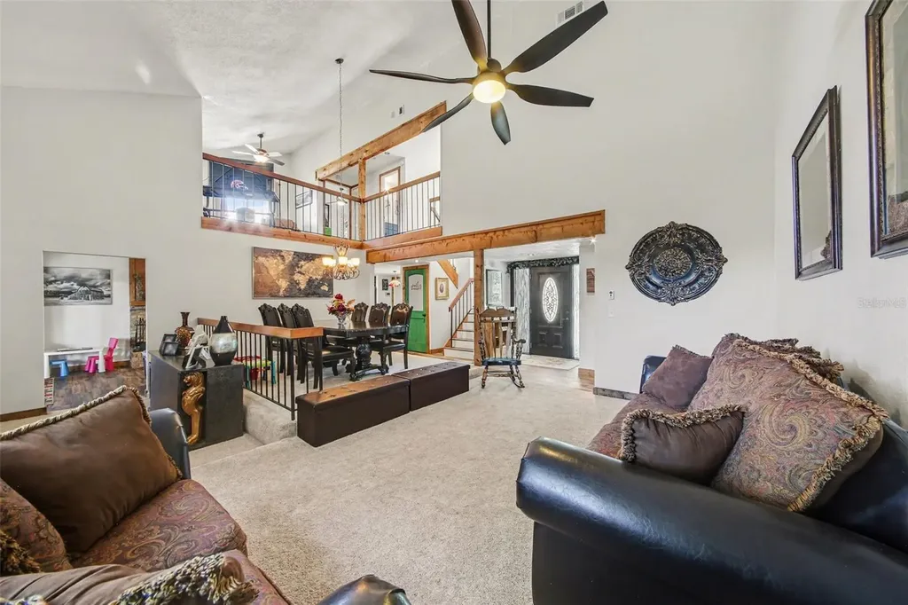 916 E Cleveland Street Apopka FL 32703