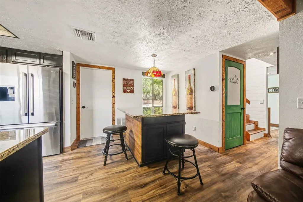 916 E Cleveland Street Apopka FL 32703