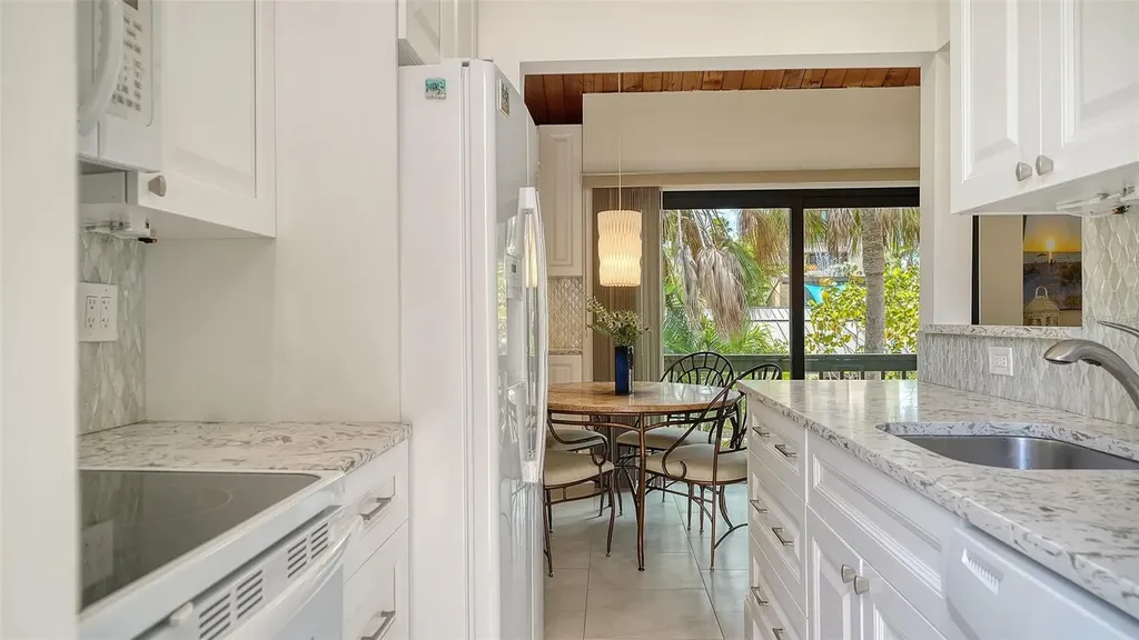 218 Pass Key Road Sarasota FL 34242