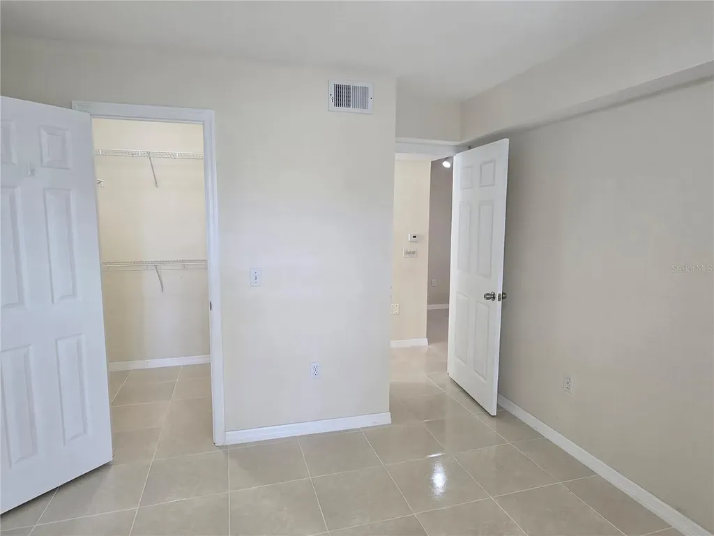 850 S Tamiami Trail Sarasota FL 34236
