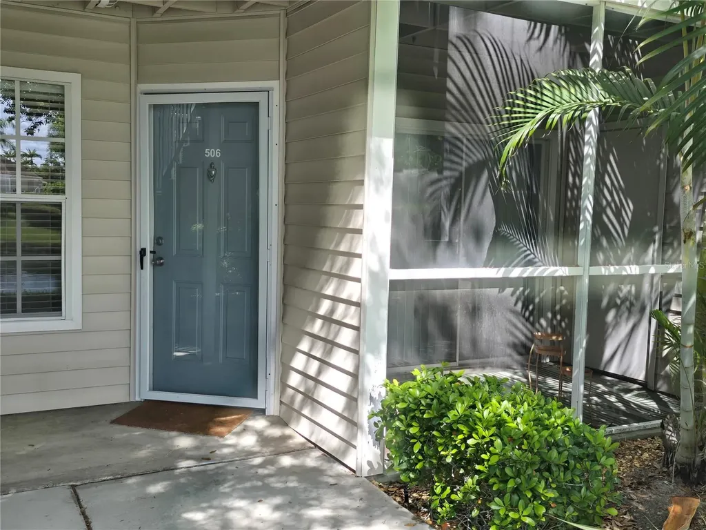 850 S Tamiami Trail Sarasota FL 34236