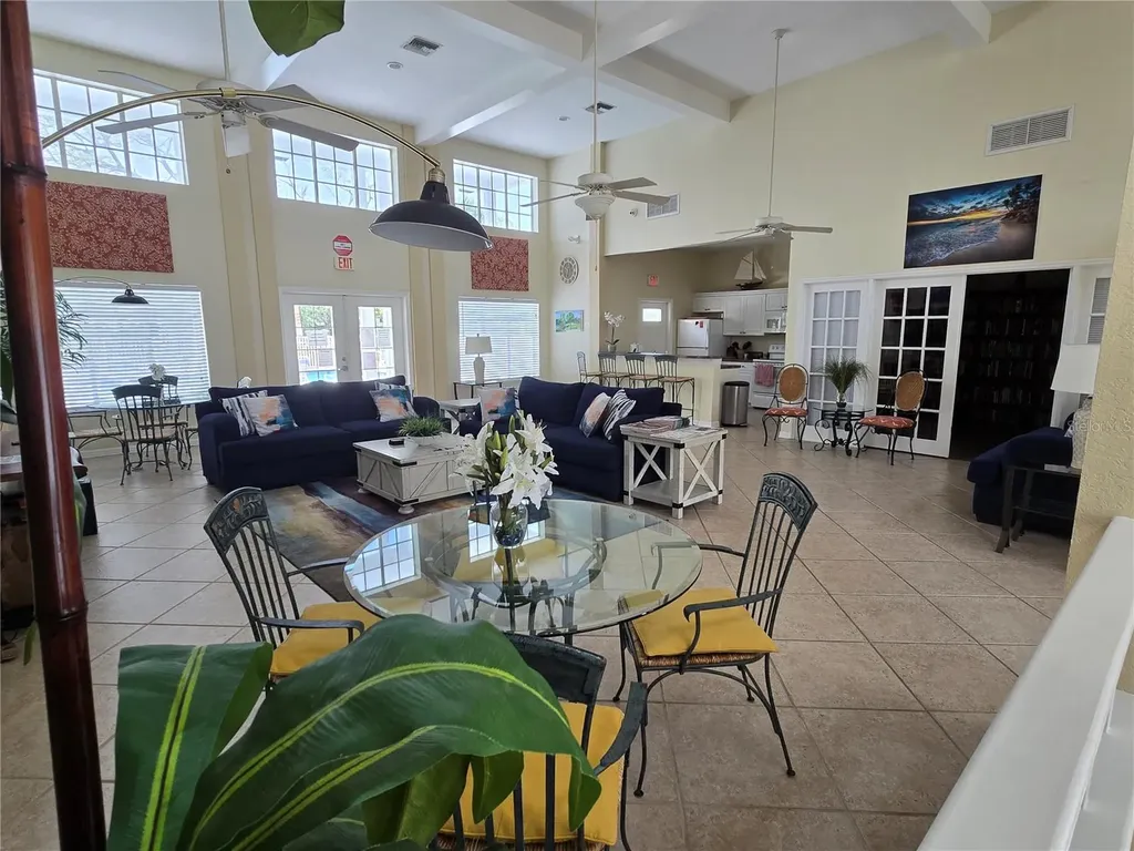 850 S Tamiami Trail Sarasota FL 34236