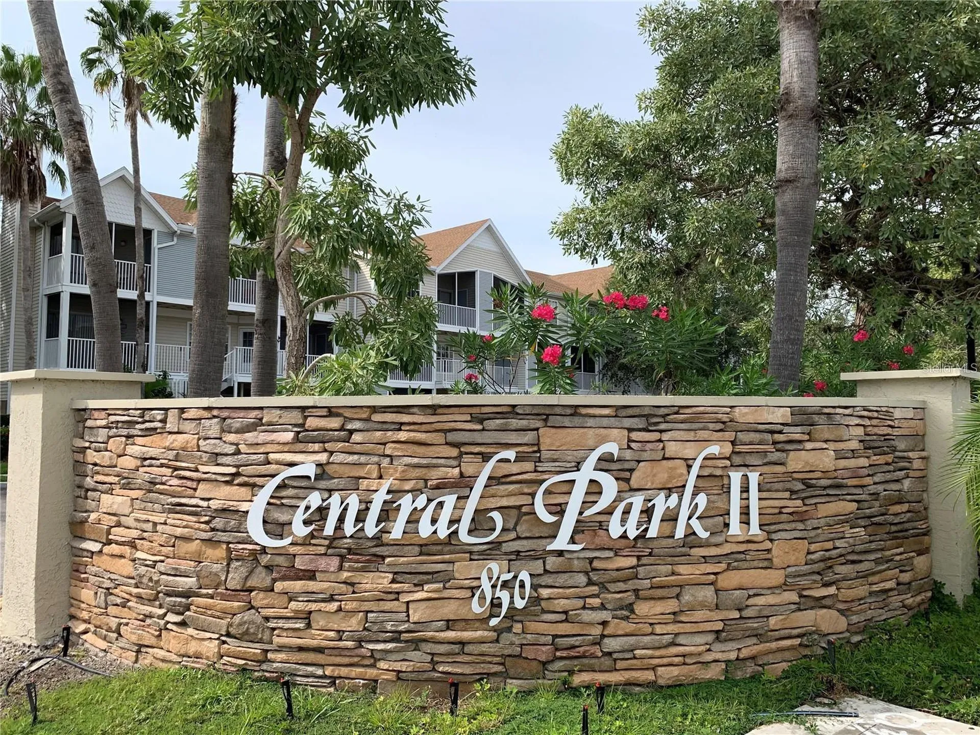 850 S Tamiami Trail Sarasota FL 34236
