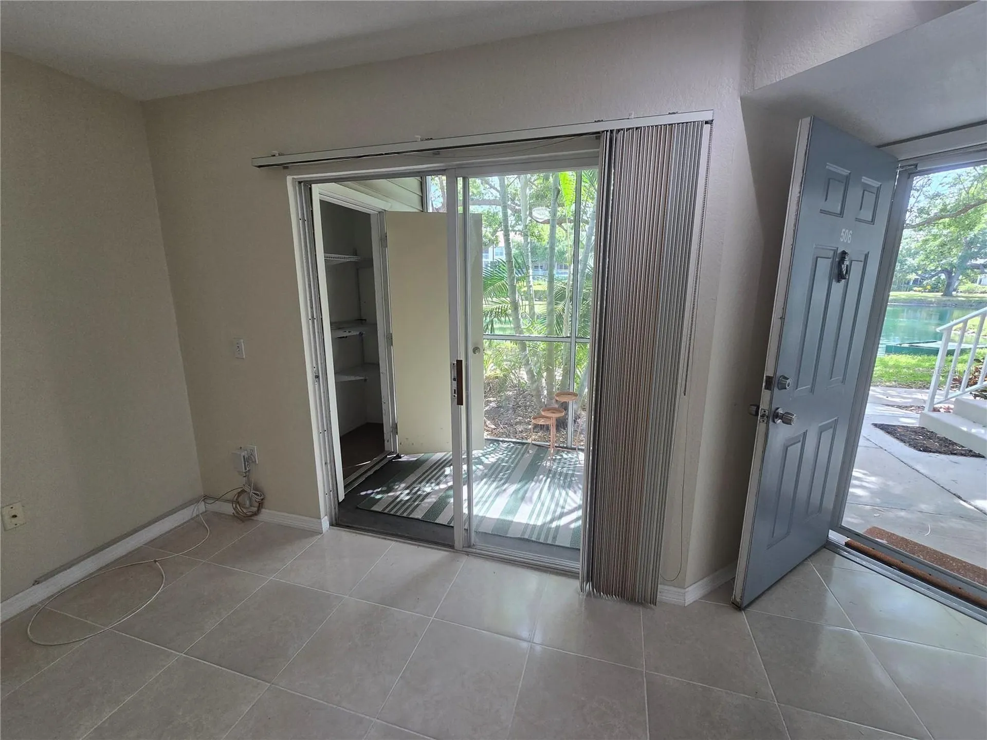 850 S Tamiami Trail Sarasota FL 34236