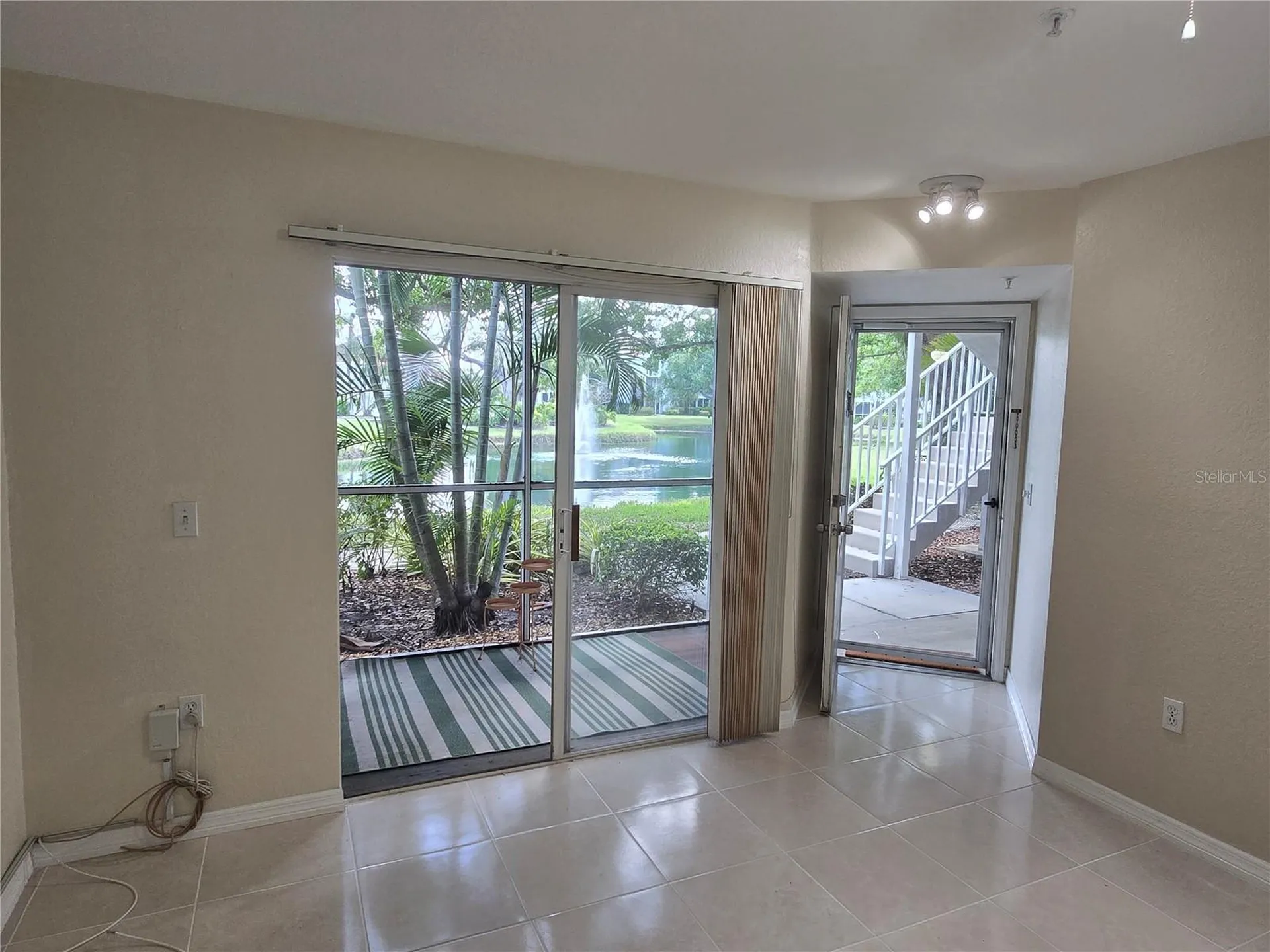 850 S Tamiami Trail Sarasota FL 34236