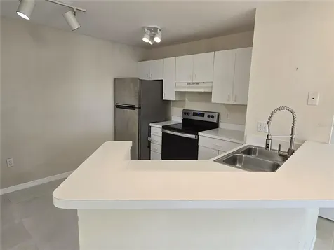 850 S Tamiami Trail Sarasota FL 34236