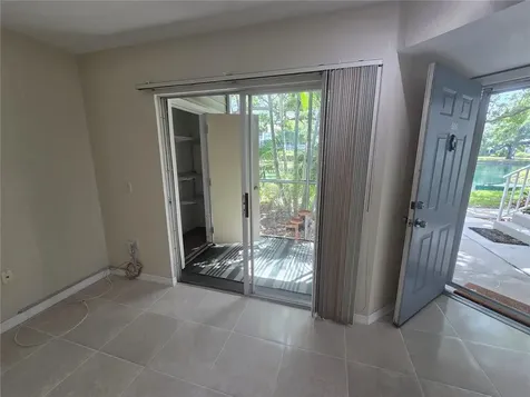 850 S Tamiami Trail Sarasota FL 34236