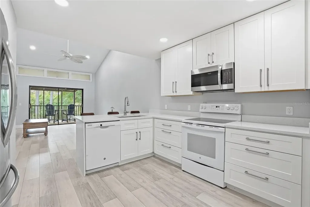 130 Woodlake Wynde Oldsmar FL 34677