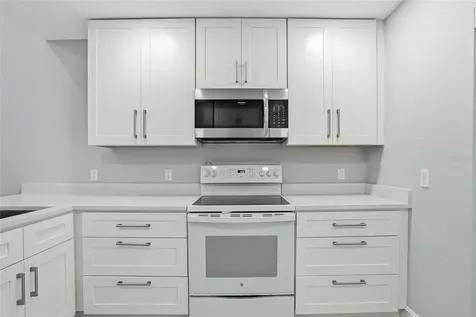 130 Woodlake Wynde Oldsmar FL 34677